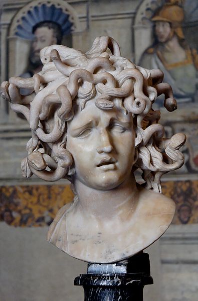 Marble bust of Medusa y Bernini